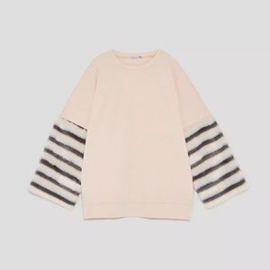 Zara sweatshirt faux fur sleeves